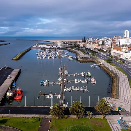 Cruzeiro De 7 Dias Em Portugal A Bordo De Um Veleiro Botel *